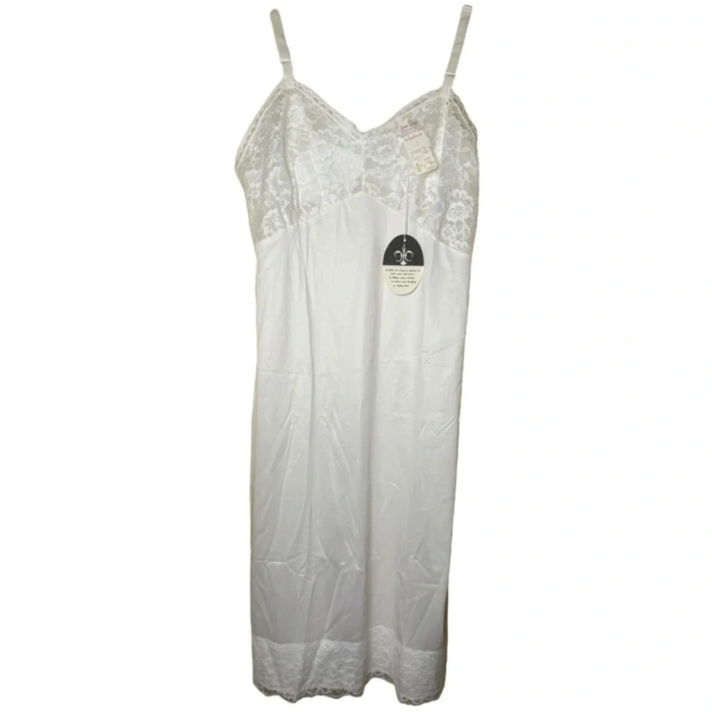 Sans Souci NWT Lace Detail 70s Slip Vintage Lingerie Bundle - Picture 7 of 15